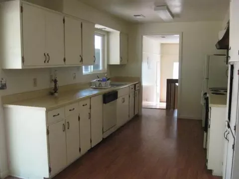 460 Pine Tree Dr, Williams, OR 97544 photo 6