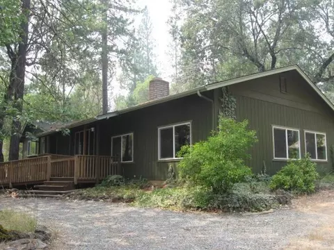 460 Pine Tree Dr, Williams, OR 97544 photo 2
