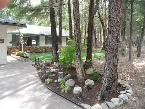 385 Fields Rd, Williams, OR 97544 photo 1
