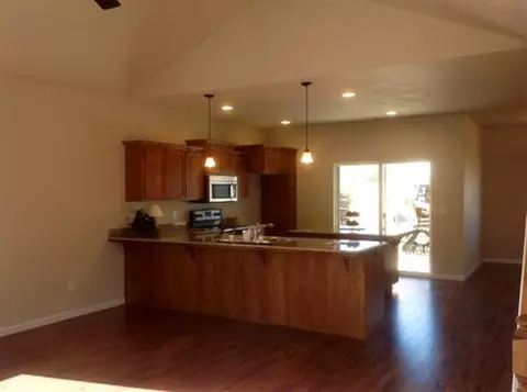 316 Everett Way, Talent, OR 97540 photo 6