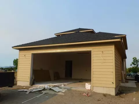 1147 N Haskell St, Central Point, OR 97502 photo 12