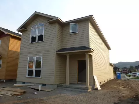 1147 N Haskell St, Central Point, OR 97502 photo 1