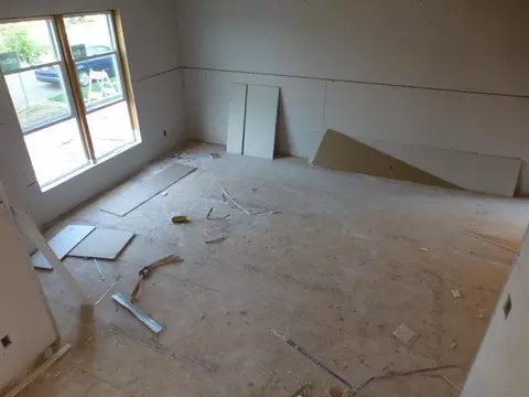 1147 N Haskell St, Central Point, OR 97502 photo 5