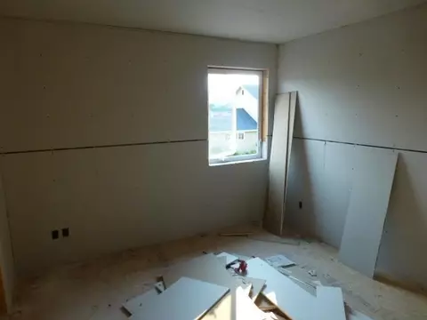 1147 N Haskell St, Central Point, OR 97502 photo 9