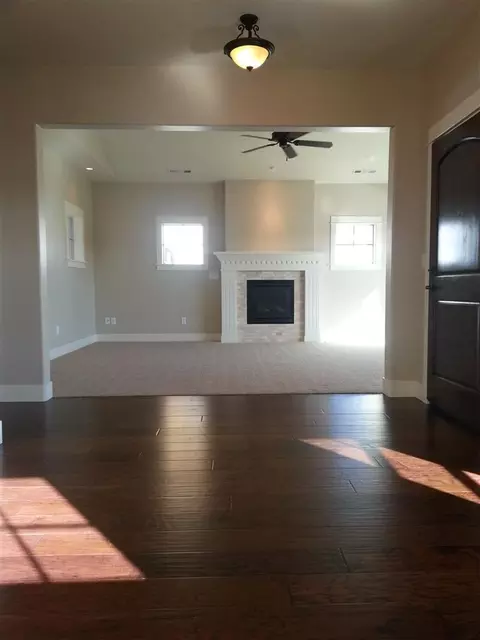 518 Stone Pt, Central Point, OR 97502 photo 7