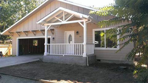 411 N Pine St, Phoenix, OR 97535 photo 1