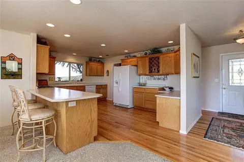 898 Crowfoot Rd, Eagle Point, OR 97524 photo 6