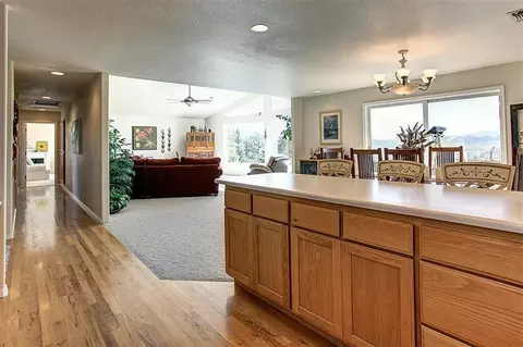 898 Crowfoot Rd, Eagle Point, OR 97524 photo 10