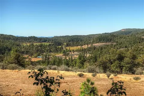 898 Crowfoot Rd, Eagle Point, OR 97524 photo 25