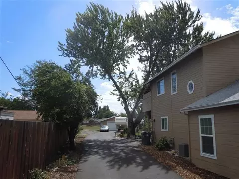 683 Pittview Ave, Central Point, OR 97502 photo 22