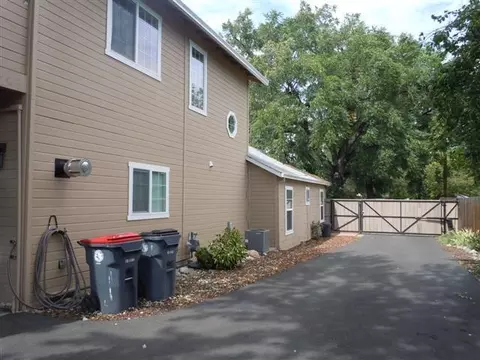 683 Pittview Ave, Central Point, OR 97502 photo 11