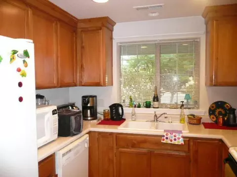 620 Andrea Way, Eagle Point, OR 97524 photo 2