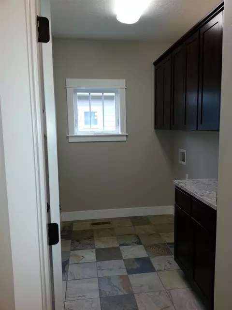 522 Stone Pointe, Central Point, OR 97502 photo 11