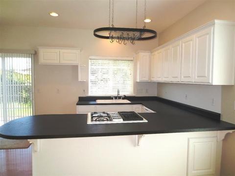 640 Shadow Way, Central Point, OR 97502 photo 4