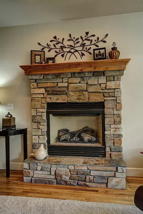 21 Falling Leaf Ln, Eagle Point, OR 97524 photo 4