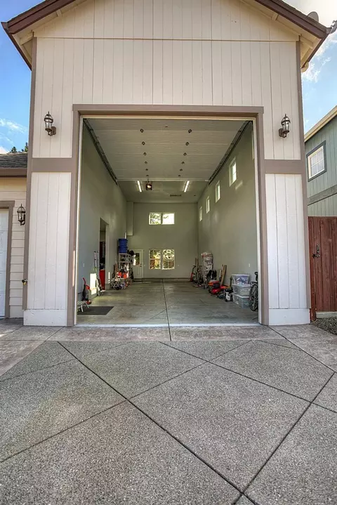21 Falling Leaf Ln, Eagle Point, OR 97524 photo 19
