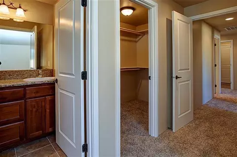 200 Singing Grass Dr, Central Point, OR 97502 photo 14