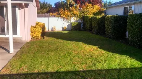 1102 Gate Park, Central Point, OR 97502 photo 8