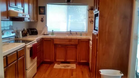 1102 Gate Park, Central Point, OR 97502 photo 5