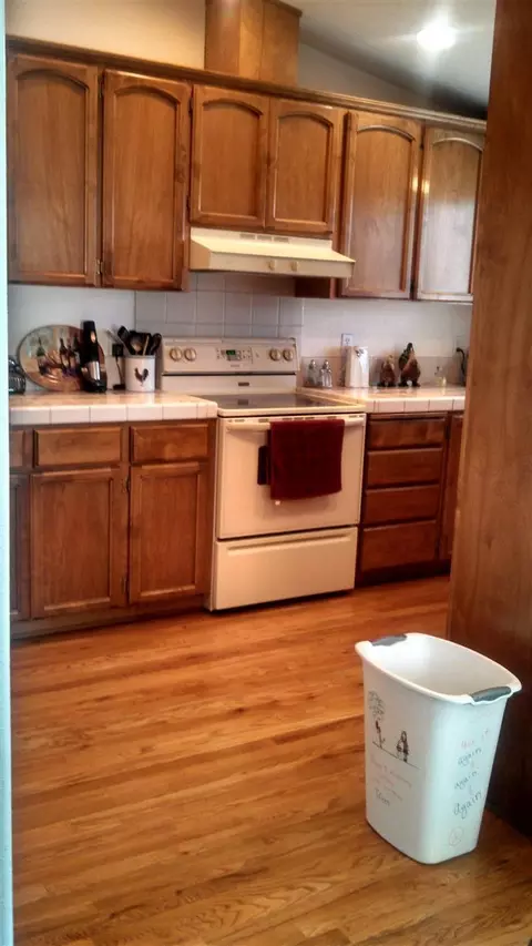 1102 Gate Park, Central Point, OR 97502 photo 4