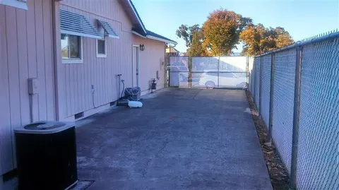 1102 Gate Park, Central Point, OR 97502 photo 9