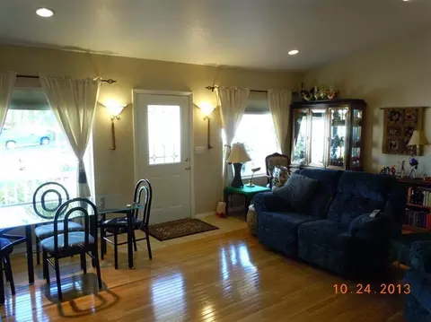 125 Samuel Ln, Phoenix, OR 97535 photo 3