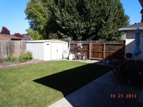 125 Samuel Ln, Phoenix, OR 97535 photo 9