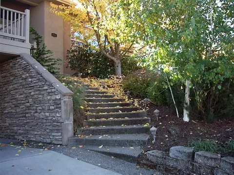 480 Quail Run, Eagle Point, OR 97524 photo 3