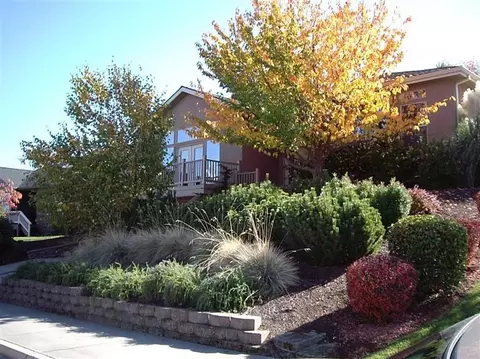 480 Quail Run, Eagle Point, OR 97524 photo 1