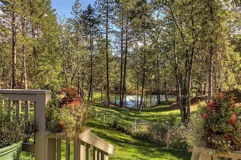151 Harper Loop, Grants Pass, OR 97527 photo 25