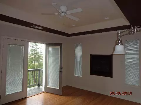 790 Ayres, Eagle Point, OR 97524 photo 4