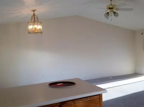 532 C St, Phoenix, OR 97535 photo 8