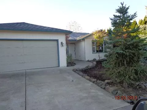 92 Osprey, Eagle Point, OR 97524 photo 1