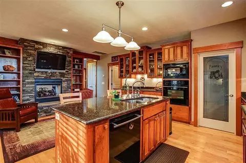 327 Cherrywood, Eagle Point, OR 97524 photo 7