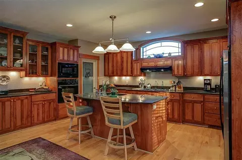 327 Cherrywood, Eagle Point, OR 97524 photo 9