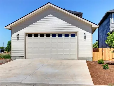 1155 N Haskell St, Central Point, OR 97502 photo 24