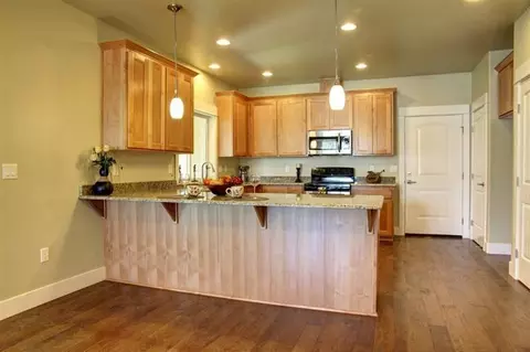 1155 N Haskell St, Central Point, OR 97502 photo 7