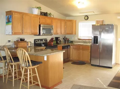 253 Tierra Cir, Eagle Point, OR 97524 photo 4
