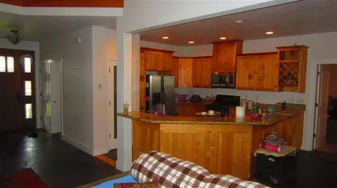 363 Cherry Wood, Eagle Point, OR 97524 photo 11