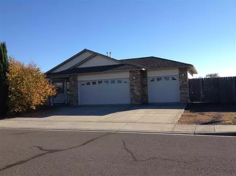 2594 Devonshire, Central Point, OR 97502 photo 1