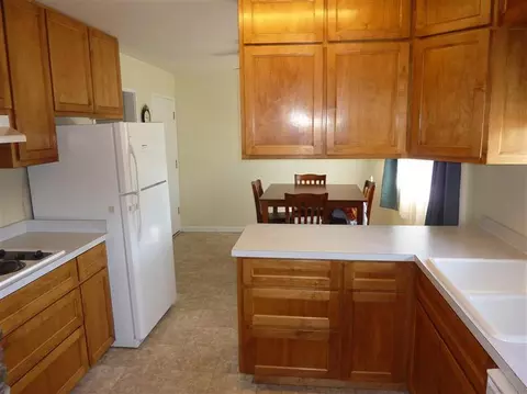 1003 Comet, Central Point, OR 97502 photo 3