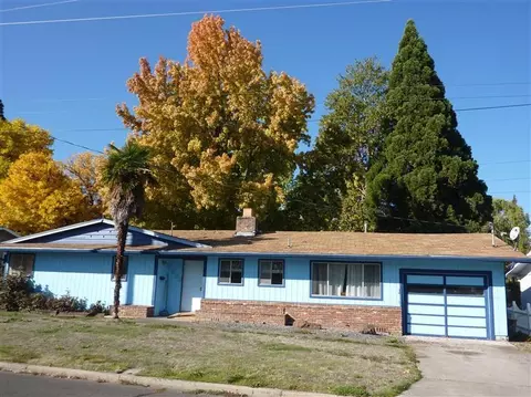 1003 Comet, Central Point, OR 97502 photo 1