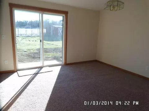 205 Capri Dr, Eagle Point, OR 97524 photo 5