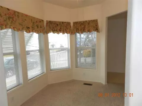 2355 Evan Way, Central Point, OR 97502 photo 4