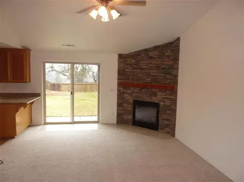 1089 Highlands Dr, Eagle Point, OR 97524 photo 11