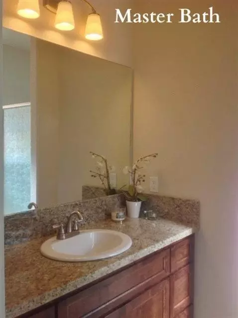 308 Everett Way, Talent, OR 97540 photo 9