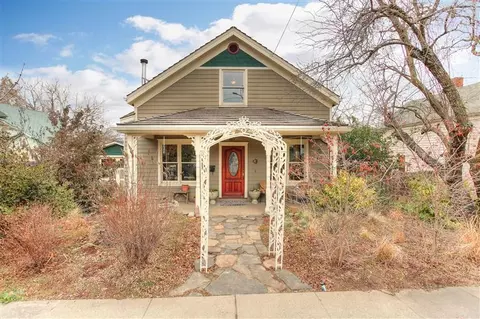 867 E Main St, Ashland, OR 97520 photo 1