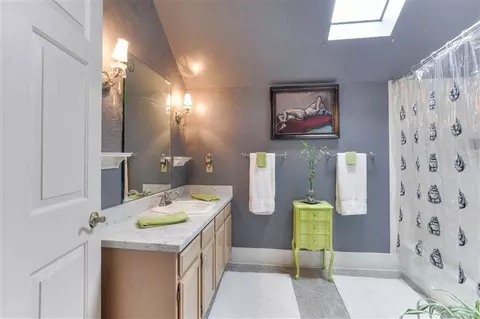 867 E Main St, Ashland, OR 97520 photo 12