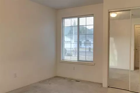 527 S C St, Phoenix, OR 97535 photo 18