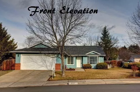 527 S C St, Phoenix, OR 97535 photo 1